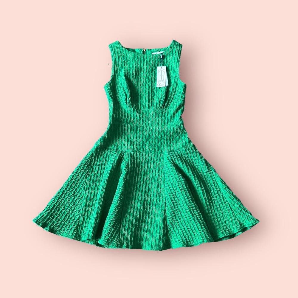NWT Women’s Closet Designed And Made In London Green Fit And Flare Tank Dress
